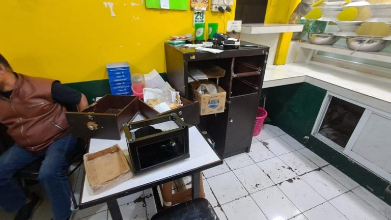 Misteri Pembobolan Restoran Minang dan Anak Hilang di Jaksel Misteri Pembobolan Restoran Minang dan Anak Hilang di Jaksel