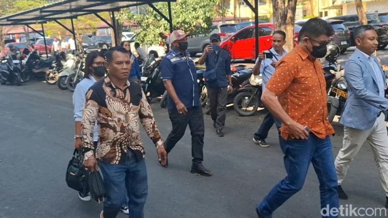 Tiga Anggota Dewan NTT Dinonaktifkan Gara Gara Ini