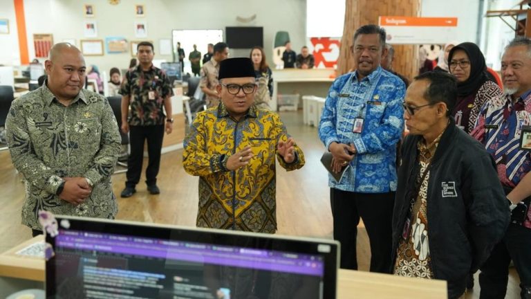 Misteri Bisnis di Tengah Pemukiman Jakarta