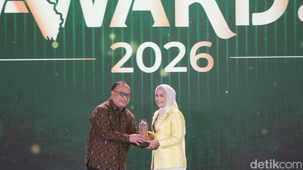 Karmila Sari Raih Anugerah Menginspirasi