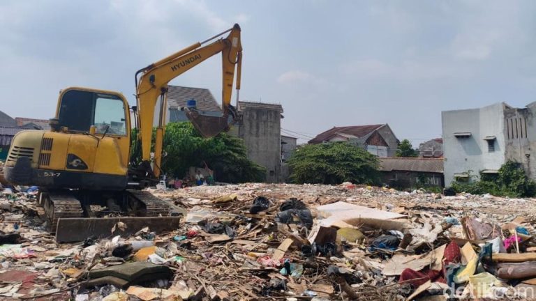 Lahan Waduk Berubah Maut di Jaktim
