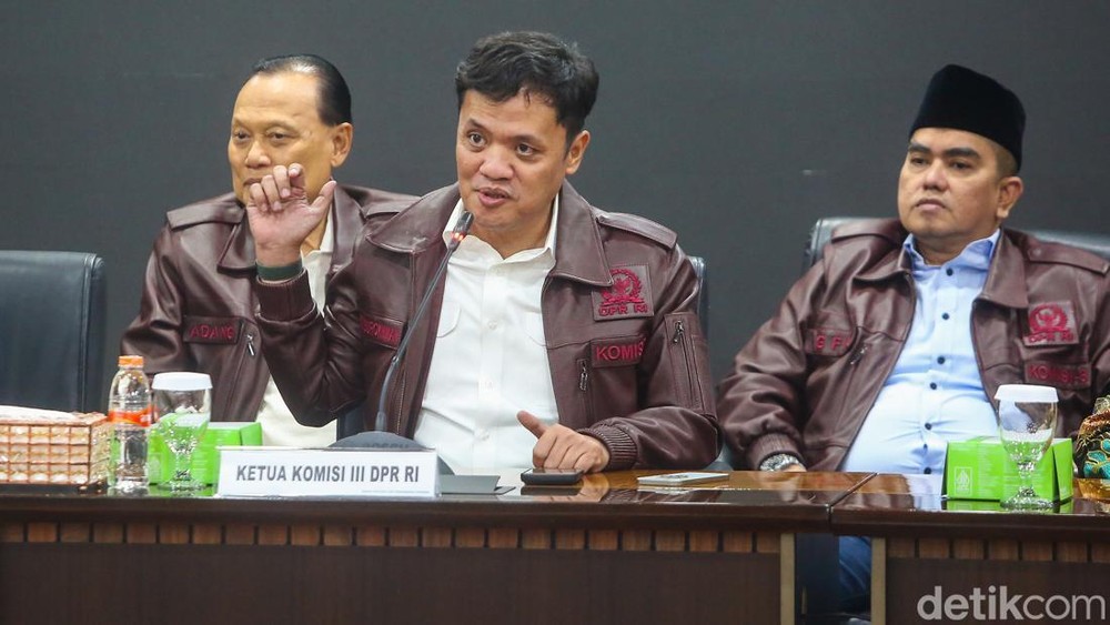 DPR Bongkar Fakta Pergantian Kapolri