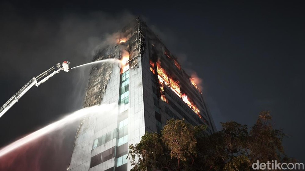 Drama Api di Gedung Bapenda DKI