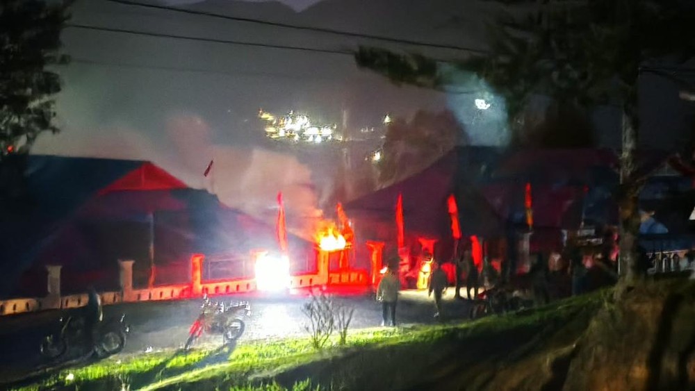 Puncak Membara Tujuh Kantor Pemkab Ludes