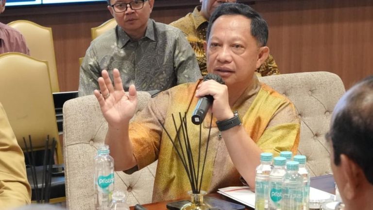Mendagri Bongkar Rencana Pemulihan Gempa NTT