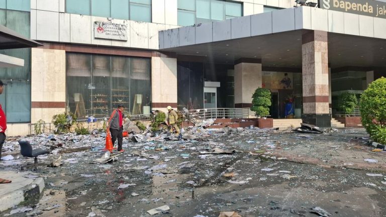 Bahaya Tersembunyi di Balik Kebakaran Bapenda