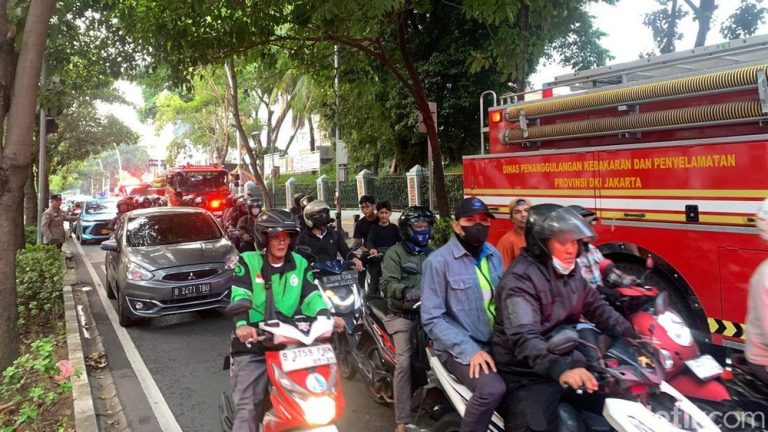 Cikini Membara Kini Kembali Normal
