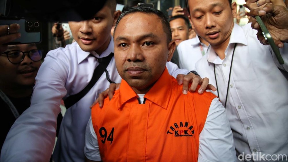Pukulan Telak Vonis Ringan Mantan Gubernur Riau