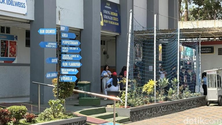 Dosen Beijing Kini Mengajar di Balik Jeruji