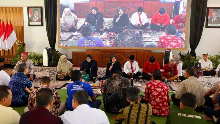 Banyuwangi Punya Cara Jitu Selesaikan Masalah Rakyat Banyuwangi Punya Cara Jitu Selesaikan Masalah Rakyat