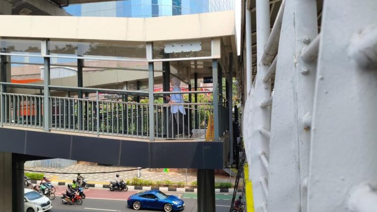 Jakarta Pecahkan Teka-teki JPO Viral Jakarta Pecahkan Teka-teki JPO Viral
