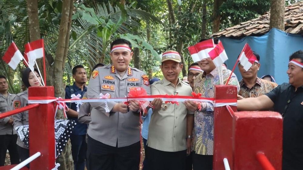 Polresta Serang Kota Wujudkan Mimpi Warga Lewat Jembatan