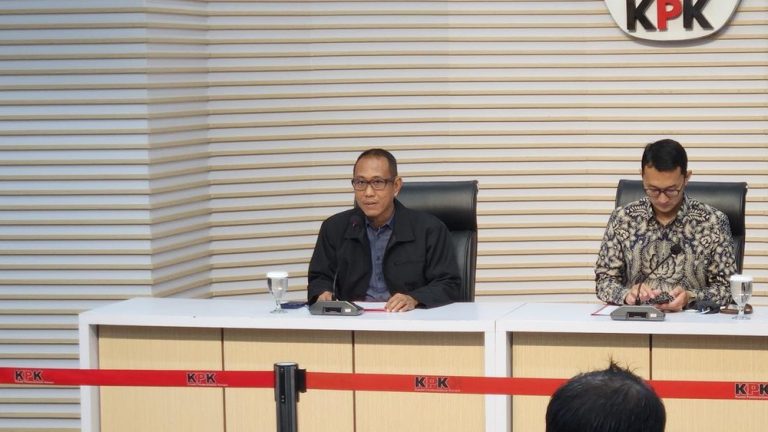 KPK Mengendus Jejak Transfer Istri Bos BlueRay
