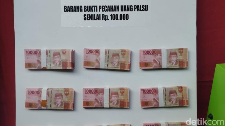 Terbongkar Sindikat Uang Palsu Ribuan Lembar Beredar Mesin Cetak Canggih Disita