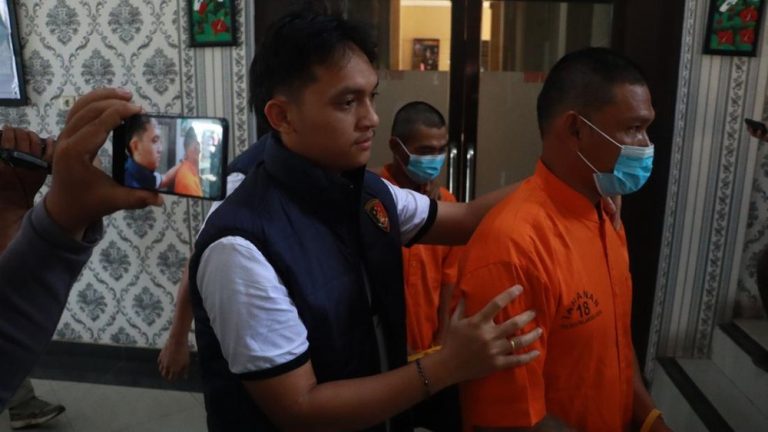 Pria Senter dan Pemilik Lahan Terancam Penjara Panjang Pria Senter dan Pemilik Lahan Terancam Penjara Panjang