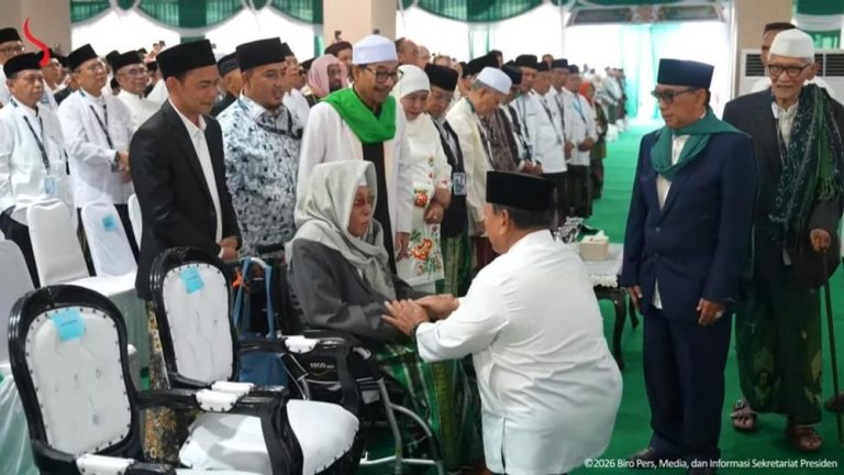 Momen Haru Presiden Prabowo di Jombang