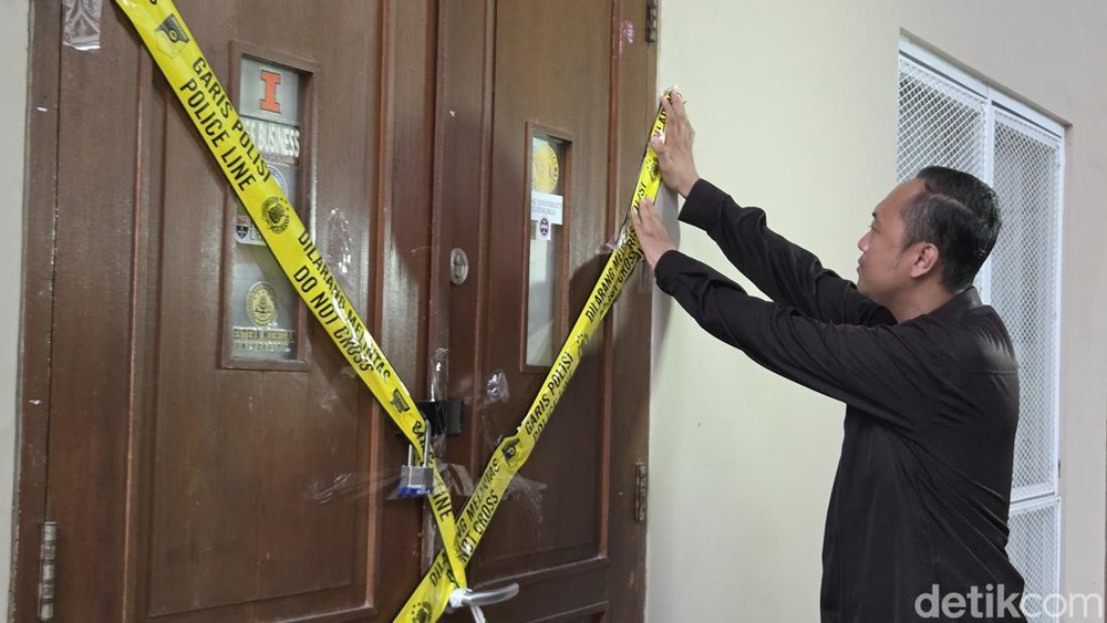 DNA Bongkar Misteri Ratusan Senjata di Sekolah
