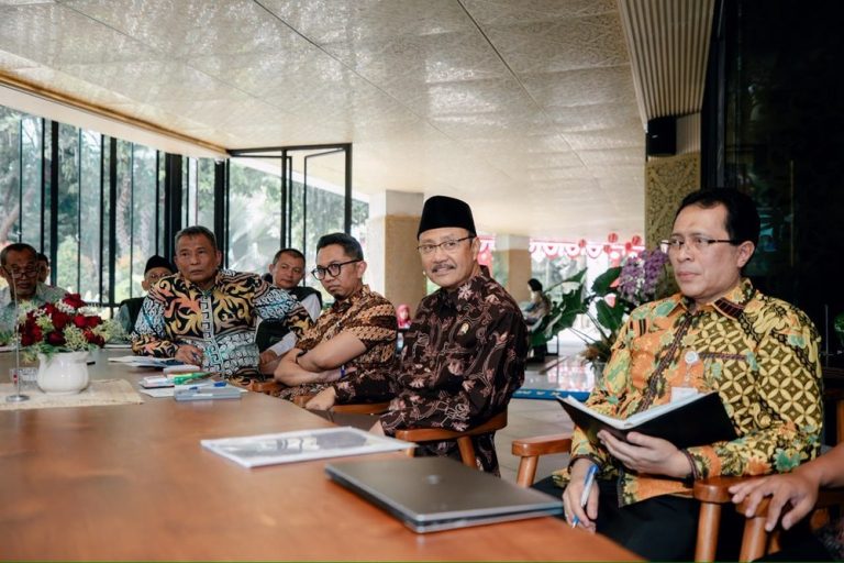 Jutaan Anak Tak Sekolah Kini Punya Harapan Baru