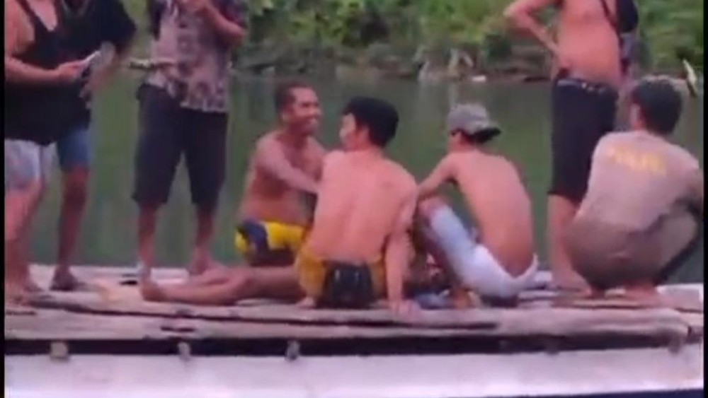 Pilu Siswa SMP Tewas Diterkam Buaya Saat Mandi