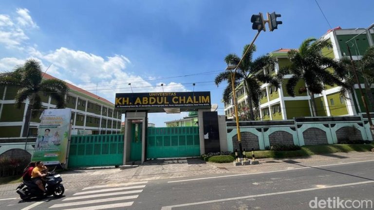 Miliar Rupiah Lenyap Kampus Mojokerto Gempar