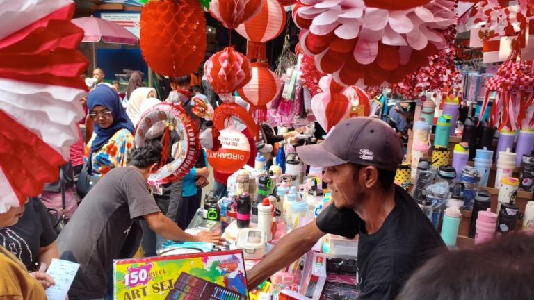 Modal Jutaan Rupiah Demi Hadiah Lomba 17an Modal Jutaan Rupiah Demi Hadiah Lomba 17an