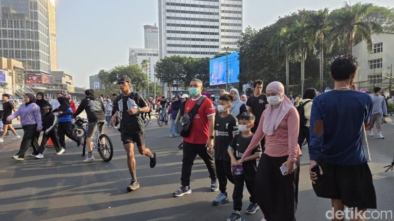 Jakarta Diselimuti Abu Anak Krakatau Waspada Jakarta Diselimuti Abu Anak Krakatau Waspada