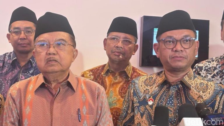 Pesantren Menuju Panggung Dunia Kunci Pendidikan Masa Depan Pesantren Menuju Panggung Dunia Kunci Pendidikan Masa Depan