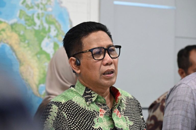 DPR Bongkar Praktik Merugikan Konsumen Kuota Internet