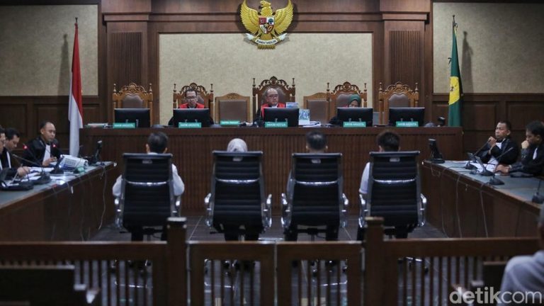 Pengusaha Bongkar Permintaan Rp 30 Juta Oknum Bea Cukai Pengusaha Bongkar Permintaan Rp 30 Juta Oknum Bea Cukai