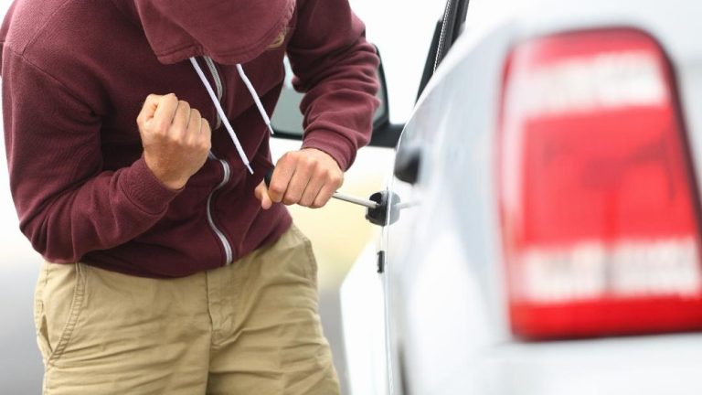 Nasib Apes Pemilik Mobil Listrik Nasib Apes Pemilik Mobil Listrik