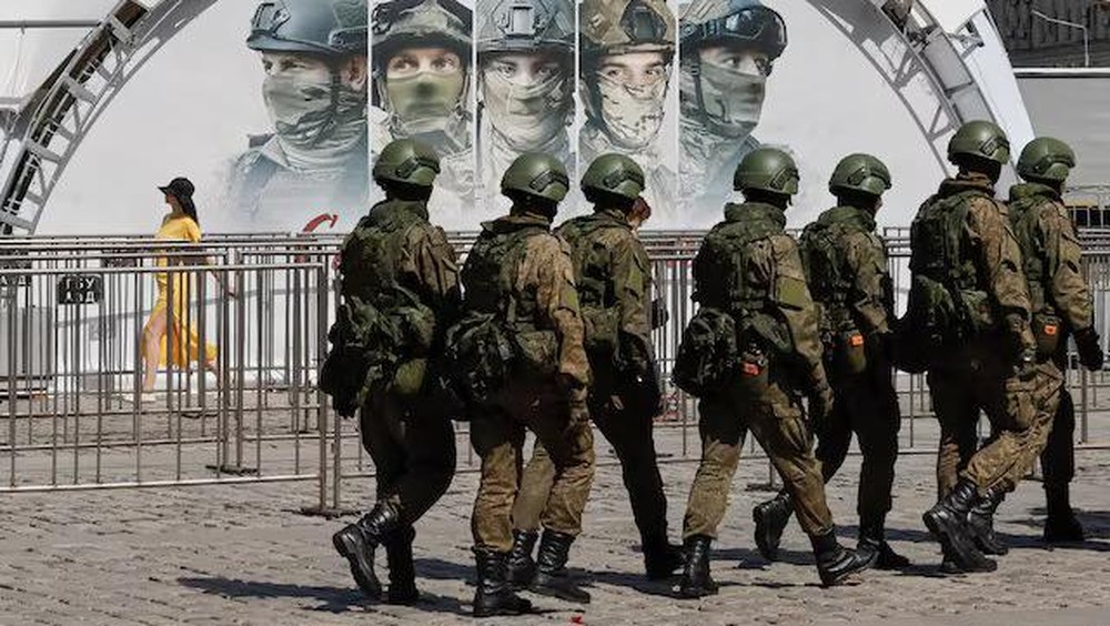 Mengapa 8 WNI Diduga Rela Jadi Tentara Rusia