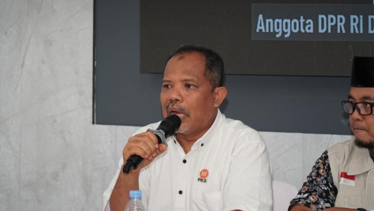 Orangutan Sempurna Gugur DPR Desak Operasi Darurat