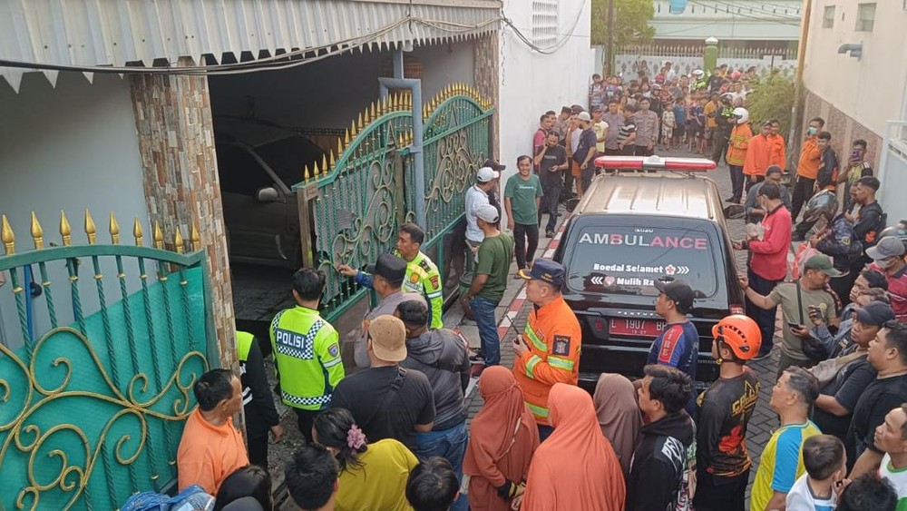 Pintu Terkunci Renggut Nyawa Kakak Beradik
