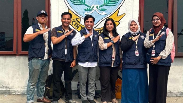 Cukup Ponsel Warga Transmigrasi Tak Perlu Lagi Jauh Jauh Urus Dokumen