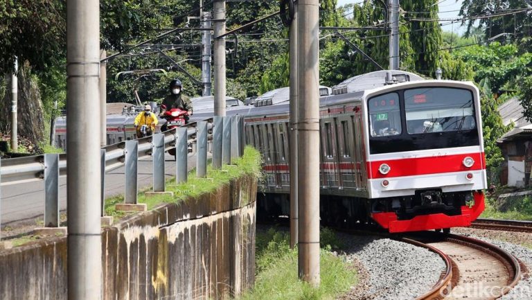 KRL Rangkas Bitung Kini Cuma 4 Menit