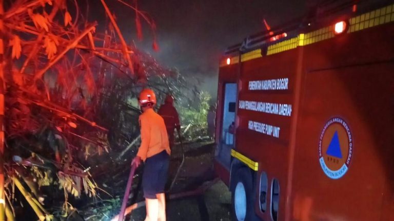 Rumpin Bogor Membara Bahaya Tak Terduga Rumpin Bogor Membara Bahaya Tak Terduga