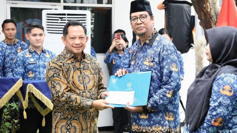 Mendagri Ungkap Jurus Jitu Bangkitkan Ekonomi Perbatasan