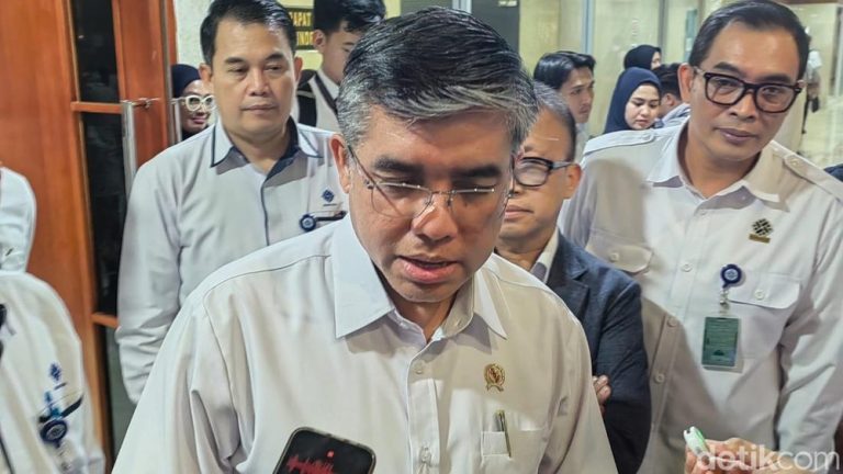 RUU Ketenagakerjaan Bergolak Ultimatum Buruh Mengancam