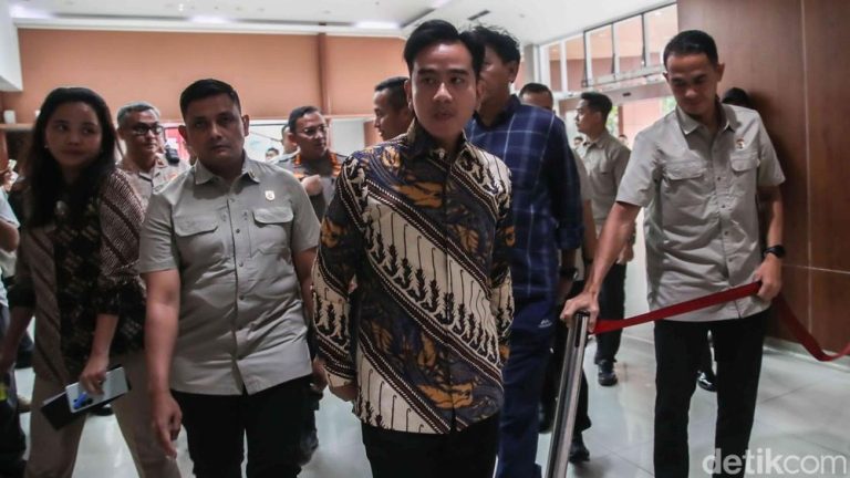 Gibran Geram Lihat Ulah Pegawai Ini