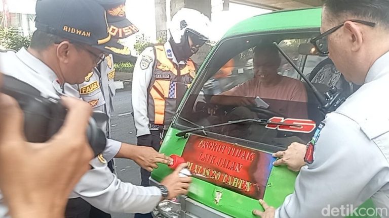 Mengejutkan Ribuan Angkot Bogor Dilarang Beroperasi