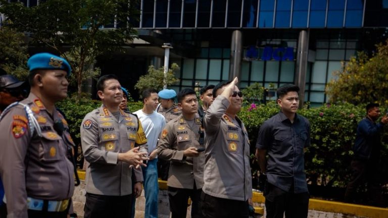 Aksi Massa Jakarta Selesai Polisi Beri Pujian