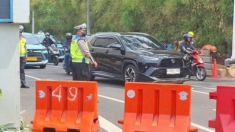 Polda Metro Punya Cara Jitu Pulangkan Suporter Persija Persib Polda Metro Punya Cara Jitu Pulangkan Suporter Persija Persib