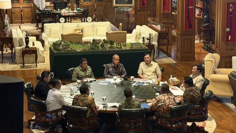 Prabowo Beri Sinyal Denda Berat Pelanggar Hutan