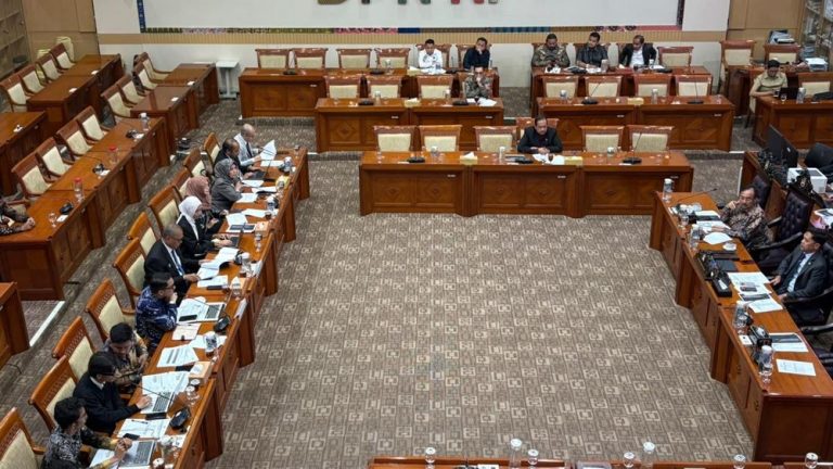 Rahasia Illicit Enrichment Terkuak di Parlemen Rahasia Illicit Enrichment Terkuak di Parlemen