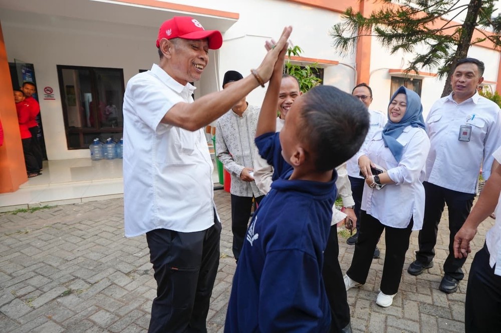 Pesan Rahasia Wamensos Bikin Siswa Terkejut