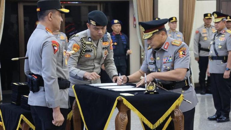 Komjen Herry Heryawan Jabat Kabaharkam Polri