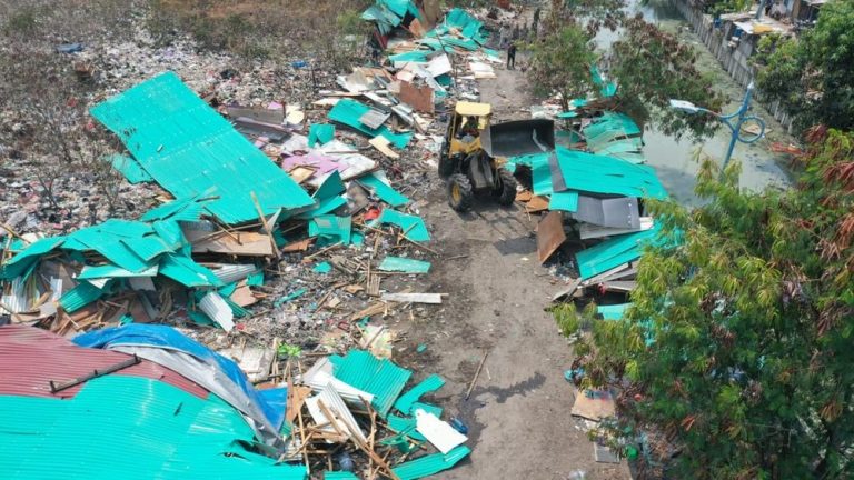 Perang Melawan Narkoba di Kampung Ambon