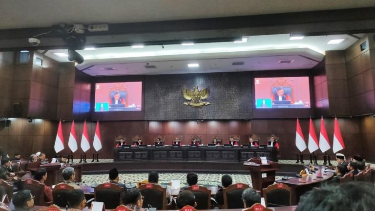 Nasib Gibran di MK Berakhir Tragis Nasib Gibran di MK Berakhir Tragis